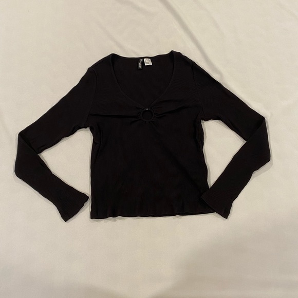 2 H&M long sleeve plunging neckline shirts size L - Picture 6 of 13